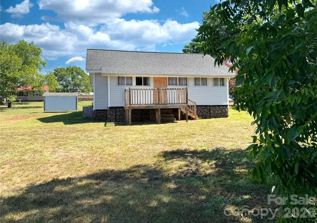 3rd image of 727 Ed Hamrick Rd, Shelby, NC 28150 | MLS# 4415117