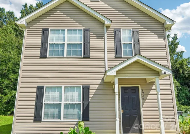 Photo 2 of Single family home for sale at 4926 Elizabeth Rd, Charlotte, NC 28269 | MLS# 4415121 | Listing updated on 2026-09-12