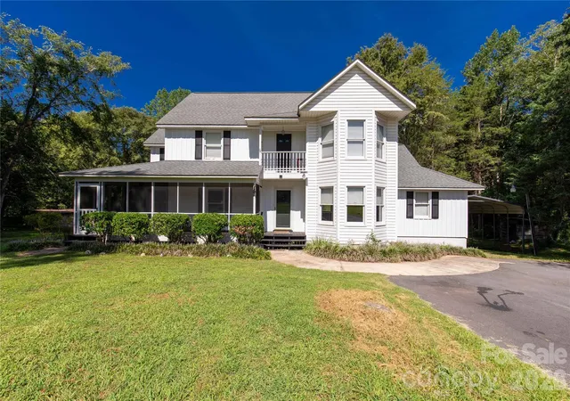 Photo 1 of Single family home for sale at 1575 Lincoln Rd, York, SC 29745 | MLS# 4415125 | Listing updated on 2026-10-04