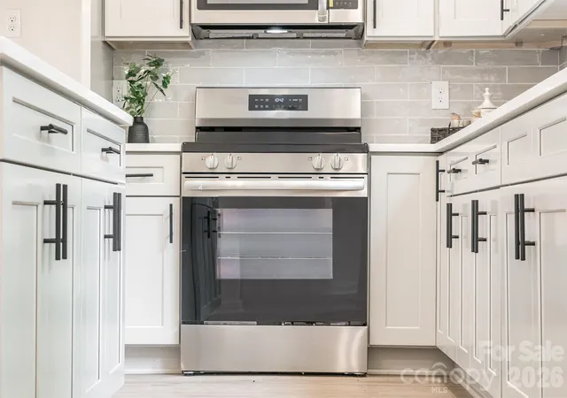 Photo 4 of Single family home for sale at 2017 Bishop Madison Ln #7, Charlotte, NC 28216 | MLS# 4415140 | Listing updated on 2026-09-20