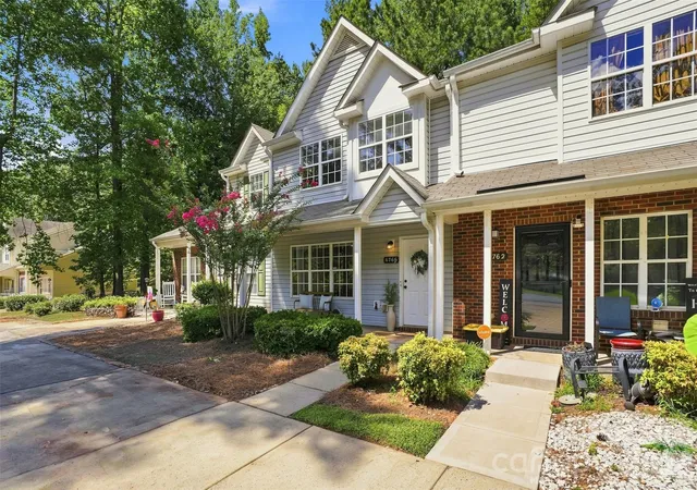 3rd image of 6766 Cypress Tree Ln, Charlotte, NC 28215 | MLS# 4415142