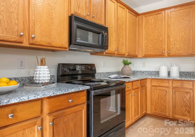 Photo 2 of Townhouse for sale at 1303 Smokey Quartz Ln #132, Fort Mill, SC 29708 | MLS# 4415147 | Listing updated on 2026-09-12