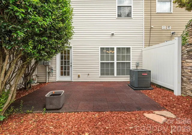 2nd image of 1303 Smokey Quartz Ln, Fort Mill, SC 29708 | MLS# 4415147