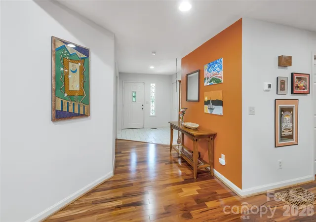 Photo 4 of Single family home for sale at 31 Hillcreek Dr, Asheville, NC 28804 | MLS# 4415150 | Listing updated on 2026-10-05
