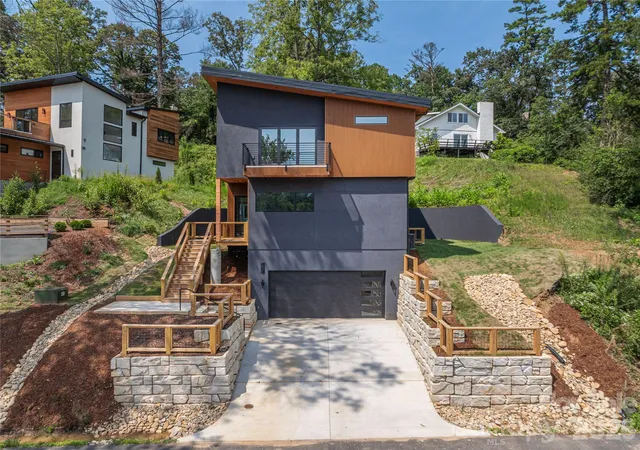 2nd image of 19 Woodbine Rd, Asheville, NC 28804 | MLS# 4415169