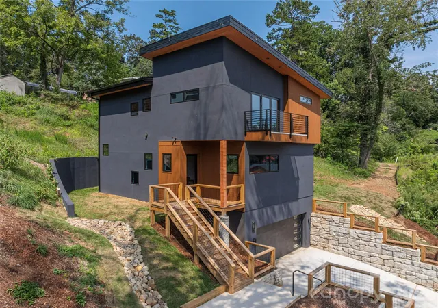 3rd image of 19 Woodbine Rd, Asheville, NC 28804 | MLS# 4415169