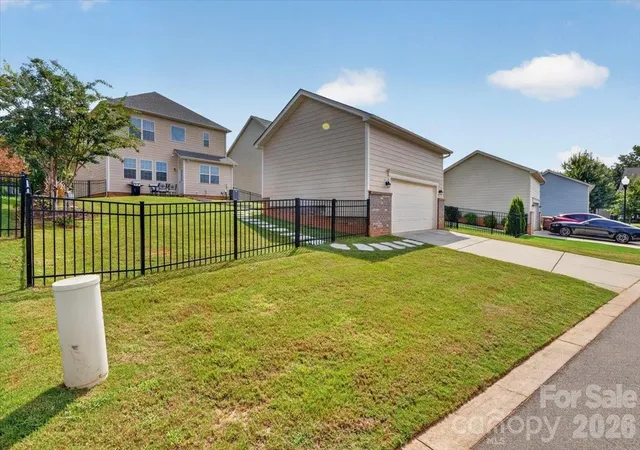 31st image of 1052 Delridge St #985, Waxhaw, NC 28173 | MLS# 4415172