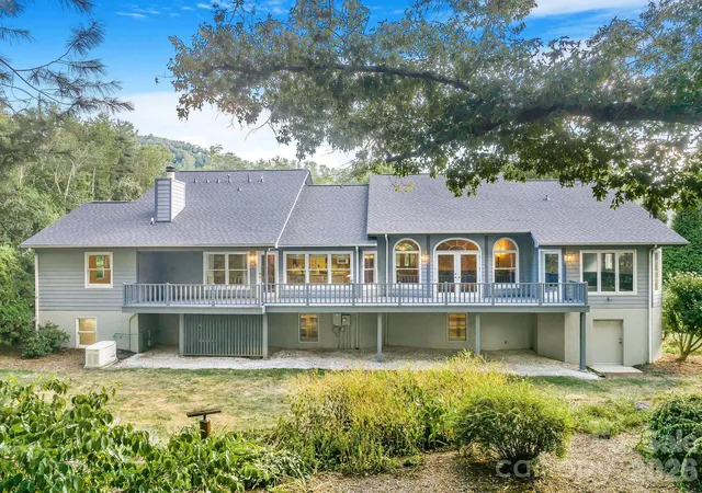 Photo 3 of Single family home for sale at 13 Lowry Ln, Weaverville, NC 28787 | MLS# 4415194 | Listing updated on 2026-09-18