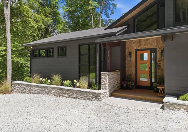 Photo 2 of Single family home for sale at 165 Rock Water Ext W, Boone, NC 28607 | MLS# 4415201 | Listing updated on 2026-08-27