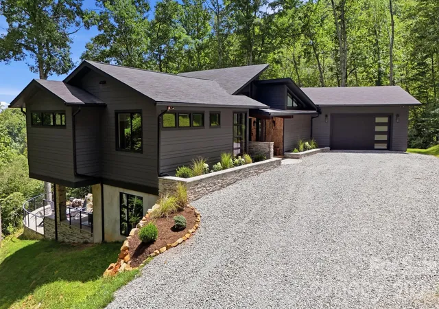 Photo 3 of Single family home for sale at 165 Rock Water Ext W, Boone, NC 28607 | MLS# 4415201 | Listing updated on 2026-08-27