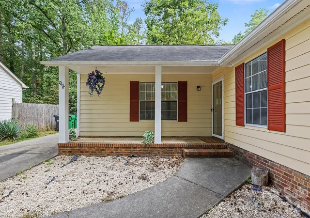 Photo 1 of Single family home for sale at 2208 Pinebrook Cir, Charlotte, NC 28208 | MLS# 4415234 | Listing updated on 2026-10-30