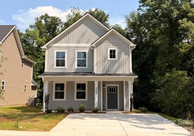 Single family home for sale at 2025 Bishop Madison Ln #9, Charlotte, NC 28216 | MLS# 4415261 | Listing updated on 2026-10-25