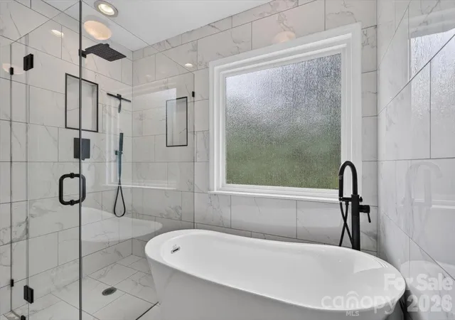 4th image of 8100 Laurel Run Dr, Charlotte, NC 28269 | MLS# 4415263