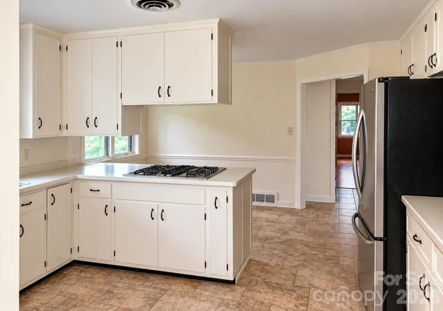 Photo 3 of Single family home for sale at 103 Brookwood Dr, Tryon, NC 28782 | MLS# 4415277 | Listing updated on 2026-09-28