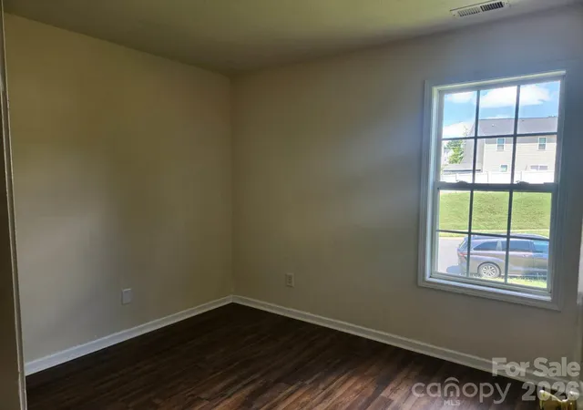 17th image of 9644 Littleleaf Dr, Charlotte, NC 28215 | MLS# 4415285