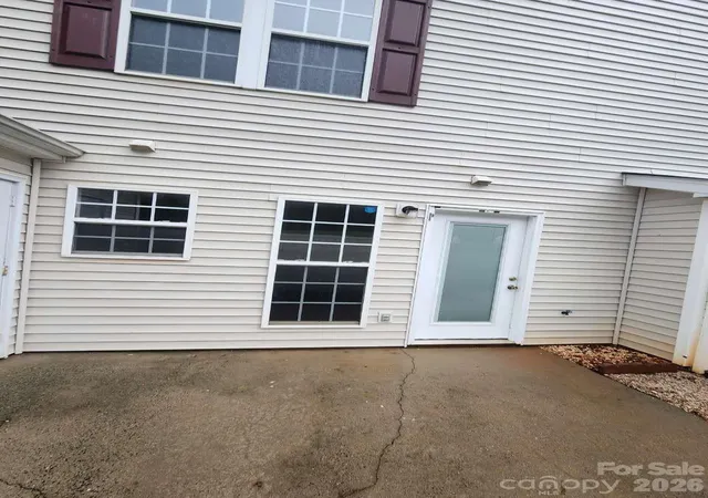 3rd image of 9644 Littleleaf Dr, Charlotte, NC 28215 | MLS# 4415285