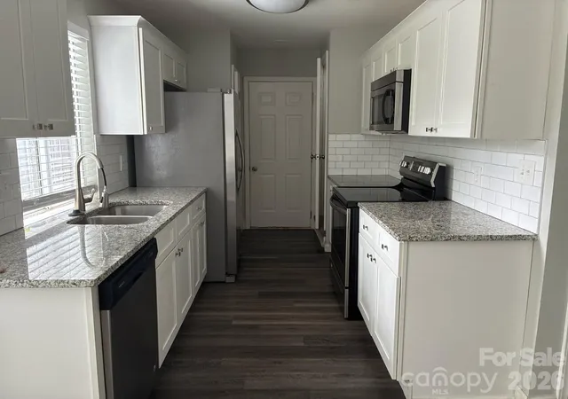 5th image of 9500 Pondside Ln, Charlotte, NC 28213 | MLS# 4415290