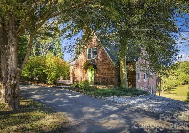 Photo 1 of Single family home for sale at 1205 E Union St, Morganton, NC 28655 | MLS# 4415291 | Listing updated on 2026-10-22