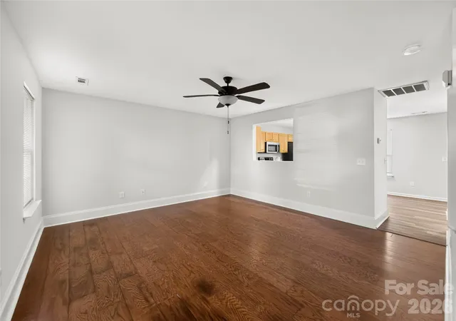 Photo 3 of Single family home for sale at 2216 Emmons Ln, Charlotte, NC 28212 | MLS# 4415293 | Listing updated on 2026-09-23
