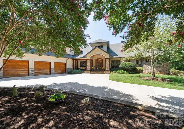 Photo 2 of Single family home for sale at 9305 White Ibis Ct, Belmont, NC 28012 | MLS# 4415295 | Listing updated on 2026-10-02