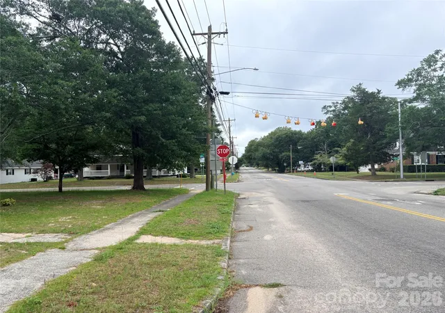 Photo 3 of Sale Pending at 102 N Minor St, Kershaw, SC 29067 | MLS# 4415297 | Listing updated on 2026-09-19