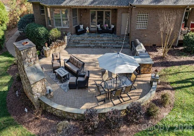 3rd image of 2379 Metcalf Dr, Sherrills Ford, NC 28673 | MLS# 4415302