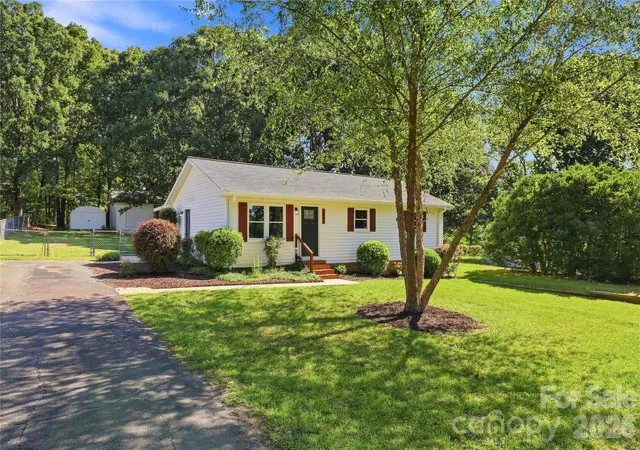 2nd image of 5241 Short Cut Ln, Indian Trail, NC 28079 | MLS# 4415304