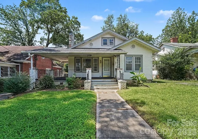 1st image of 2828 Bon Air Ave, Winston Salem, NC 27105 | MLS# 4415313
