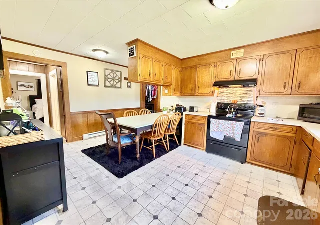 Photo 5 of Single family home for sale at 371 Sulphur Springs Rd, Hiddenite, NC 28636 | MLS# 4415314 | Listing updated on 2026-08-21