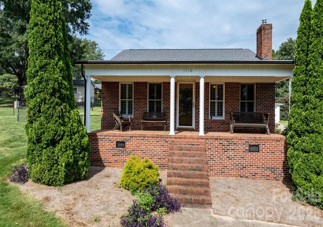 2nd image of 1316 Oak Canopy Rd, Lincolnton, NC 28092 | MLS# 4415317