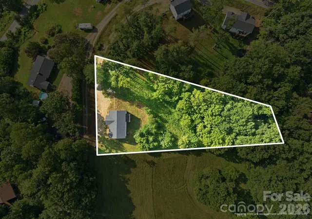 2nd image of 7 Greenridge Rd, Weaverville, NC 28787 | MLS# 4415328