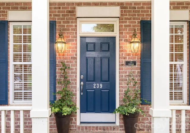 Photo 2 of Townhouse for sale at 239 N Faulkner Way, Davidson, NC 28036 | MLS# 4415330 | Listing updated on 2026-09-23