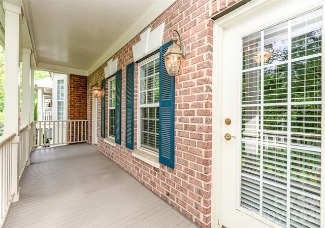 Photo 4 of Townhouse for sale at 239 N Faulkner Way, Davidson, NC 28036 | MLS# 4415330 | Listing updated on 2026-09-23