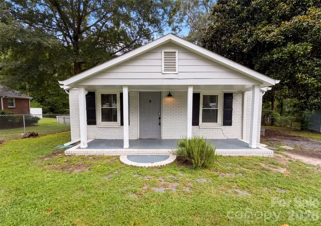 1st image of 1017 White Ln, Gastonia, NC 28052 | MLS# 4415334