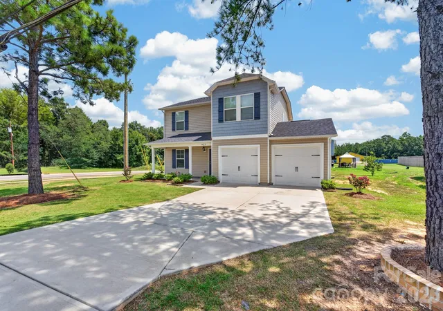1st image of 1425 Springdale Rd, Lancaster, SC 29720 | MLS# 4415341