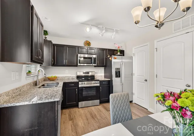 Photo 3 of Single family home for sale at 1425 Springdale Rd, Lancaster, SC 29720 | MLS# 4415341 | Listing updated on 2026-10-17