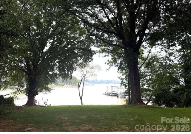 1st image of 537 Stutts Rd, Mooresville, NC 28117 | MLS# 4415350
