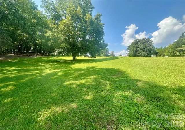 Photo 2 of Single family home for sale at 7187 Strawberry Ln, Stanfield, NC 28163 | MLS# 4415352 | Listing updated on 2026-08-28