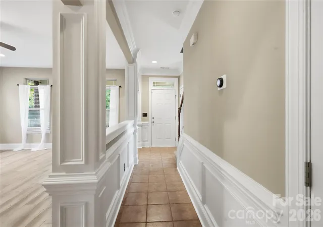 Photo 4 of Single family home for sale at 13835 Cedar Pond Cir, Huntersville, NC 28078 | MLS# 4415357 | Listing updated on 2026-10-31