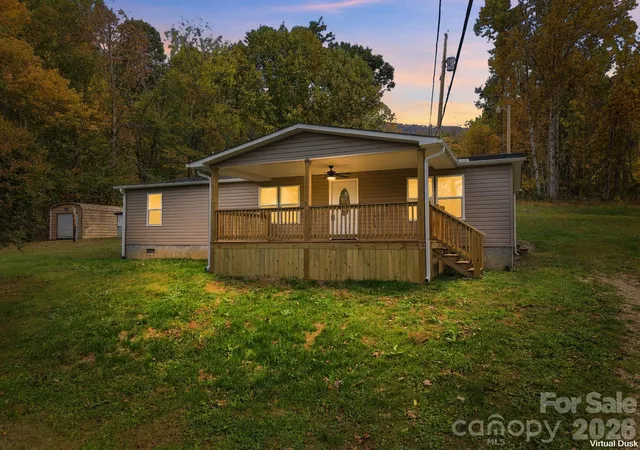 Photo 1 of Single family home for sale at 1004 Pine Root Branch Rd, Bakersville, NC 28705 | MLS# 4415373 | Listing updated on 2026-10-25