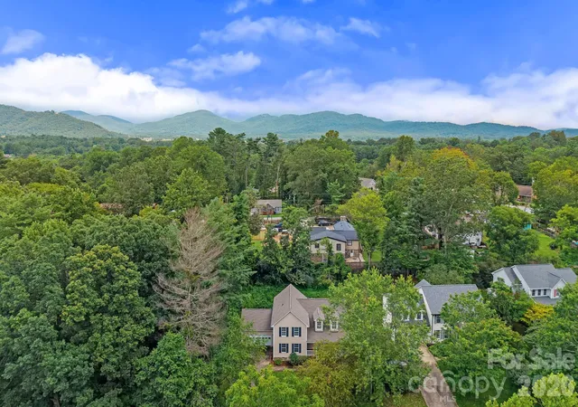 27th image of 30 Collenwood Rd, Arden, NC 28704 | MLS# 4415374