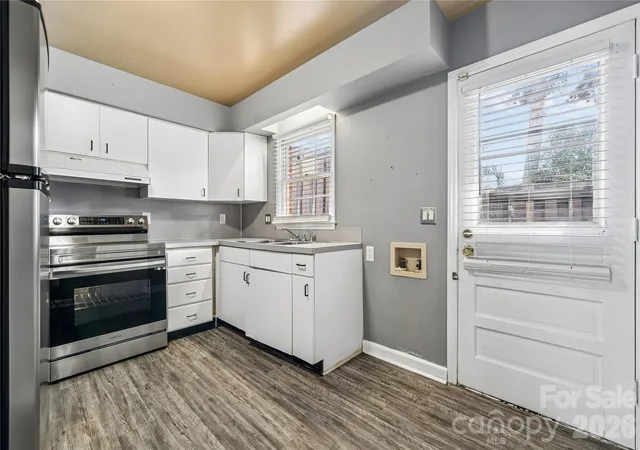 Listing Photo 4 - Condo for sale in building located at 6436 Old Pineville Rd, Charlotte, NC 28217 - Unit #E