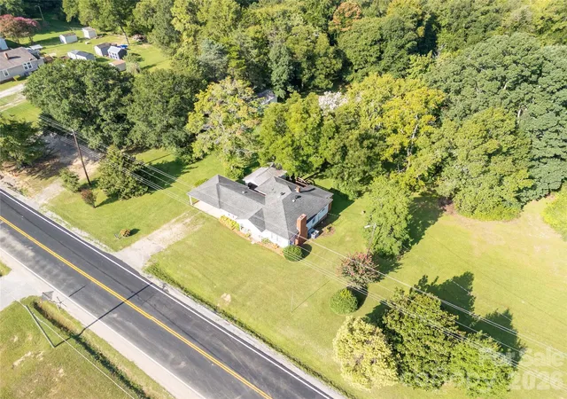 3rd image of 1670 Lynwood Dr, Lancaster, SC 29720 | MLS# 4415414