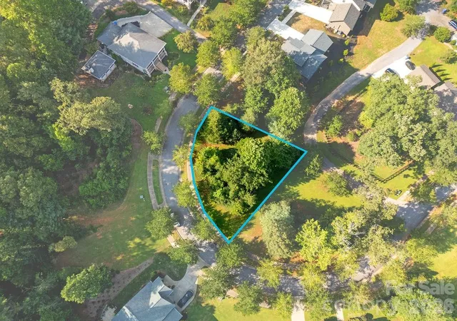 Photo 5 of Land for sale at Lot 26 Cadence Cir #26, Brevard, NC 28712 | MLS# 4415433 | Listing updated on 2026-08-25