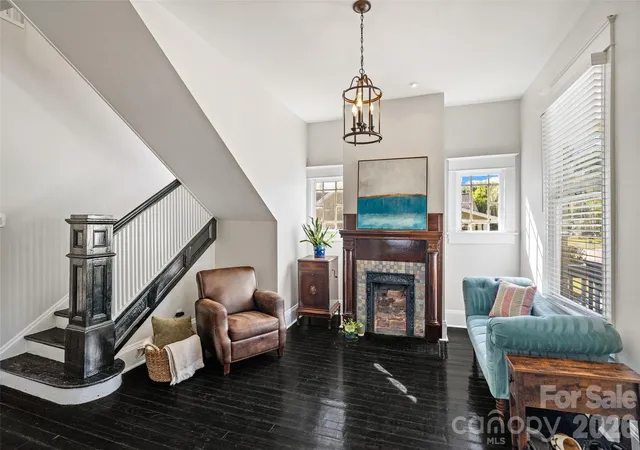 Photo 3 of Single family home for sale at 233 Marion St, Rock Hill, SC 29730 | MLS# 4415460 | Listing updated on 2026-10-01