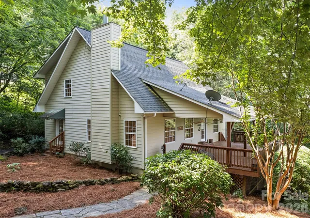 1st image of 154 Presidential Dr, Waynesville, NC 28786 | MLS# 4415483