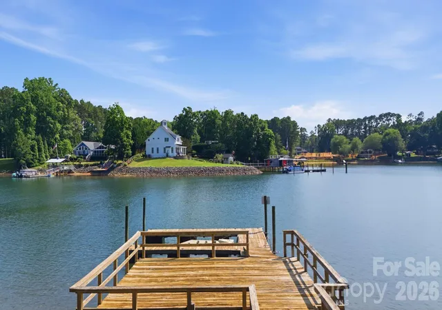 1st image of 125 Misty Cove Ln, Mooresville, NC 28117 | MLS# 4415492