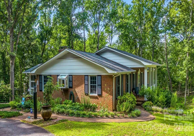 Photo 1 of Single family home for sale at 498 Plantation Dr, Rutherfordton, NC 28139 | MLS# 4415500 | Listing updated on 2026-09-01