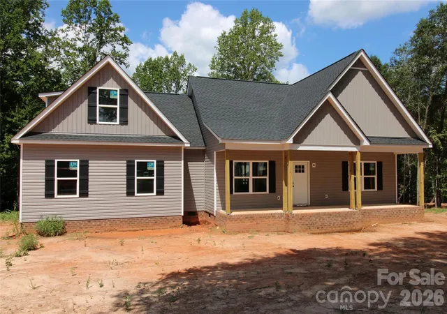 Photo 3 of Single family home for sale at 989 Rhyne Rd, Clover, SC 29710 | MLS# 4415512 | Listing updated on 2026-08-26