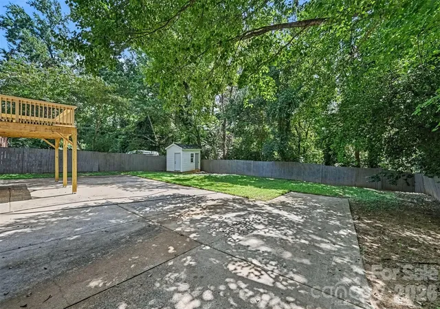 46th image of 2000 Kilborne Dr, Charlotte, NC 28205 | MLS# 4415514